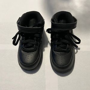 Toddler Size 7.5 Black Nike Air Force 1 running shoes!!